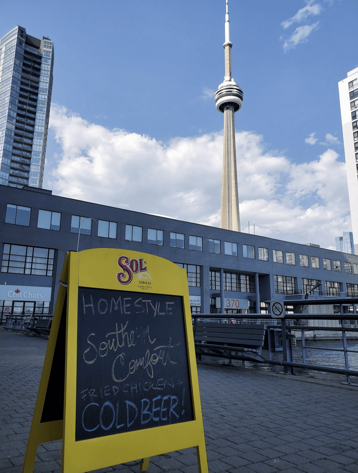 390 Queens Quay West